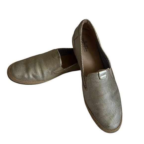 Clarks Sz 11 Danelly Iris Leather Champagne Gold Woven Slip On Espadrille Loafer - Picture 3 of 7